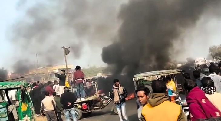 ভারতে মুসলিম হবার কারণে শ্রমিককে হত্যার অভিযোগে রণক্ষেত্র, সাংবাদিকসহ আহত ১৬