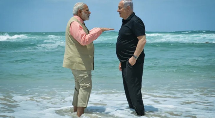 আত্মসম্মান বিসর্জন দিয়ে ট্রাম্পকে খুশি করতে ইসরায়েলে গিয়ে নেচেছেন মোদি