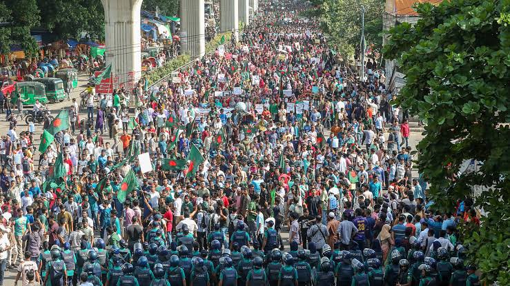 রাজসাক্ষী আইজিপির জবানবন্দি: উন্মোচিত গোপন কাহিনি