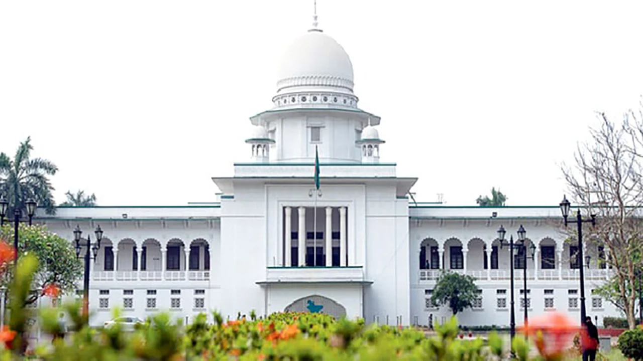 সিলেটে সাদা পাথর লুট: হাইকোর্টে রিট, যৌথবাহিনীর অভিযান